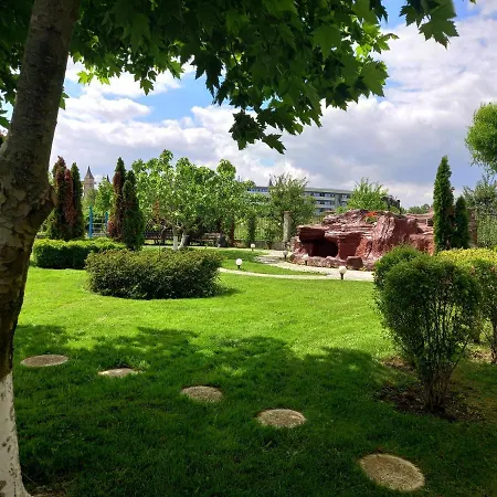 Seaside Oasis Apollon-7